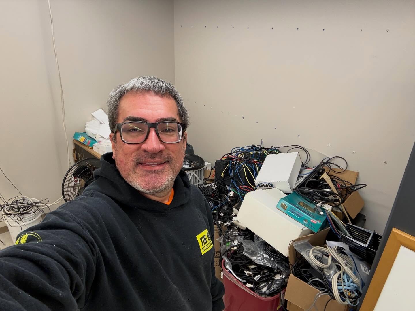Appliance and e-waste removal disposal in Champaign IL – refrigerators, washers and dryers removed responsibly by The Mule Junk Removal